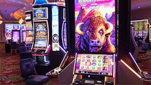 Hand decision interface during play